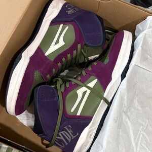 New Telford Men’s Size 10 High-Top Sneakers